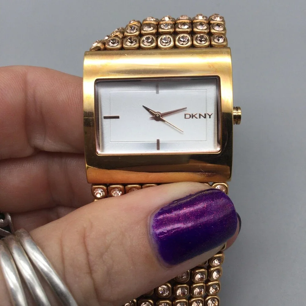 DKNY NY4905 Womens Dress Watch 32mm White Dial Gold Tone Crystals New Battery 7
